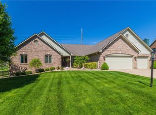 7002 Hunters Ridge Dr, Plainfield, IN 46168