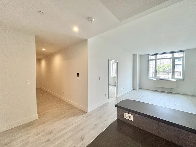 229 W 60th St #5G — Photo 9