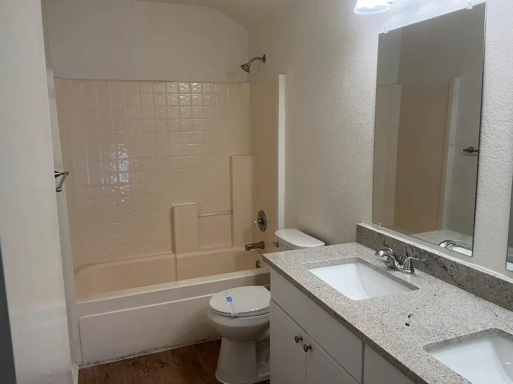 4 bed, 1896 sqft, $1,250 — Photo 3