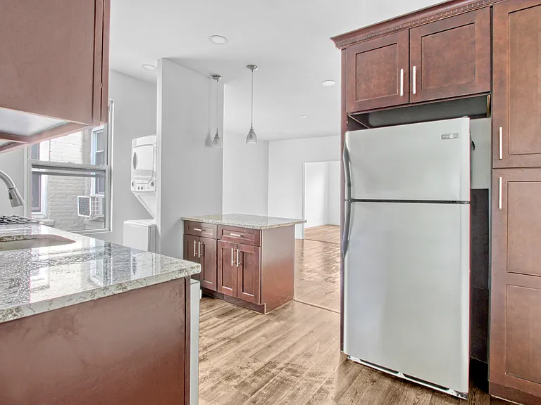 327 Midwood St #2A — Photo 8