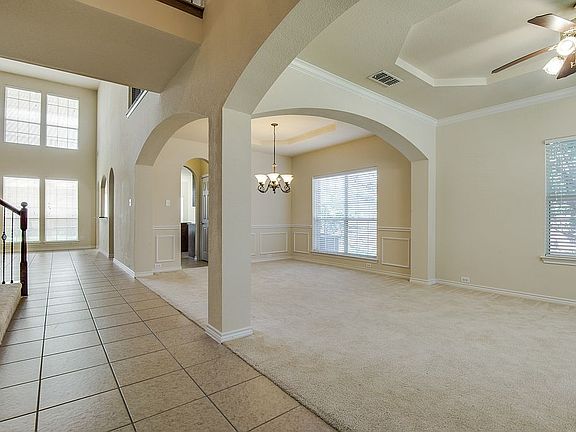 4th image of 2700 Deer Hollow Dr