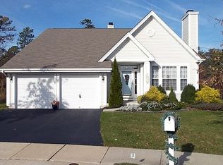 20 Breeze Ter, Barnegat, NJ 08005