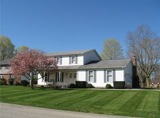 1300 Fieldcrest Dr, Erie, PA 16505