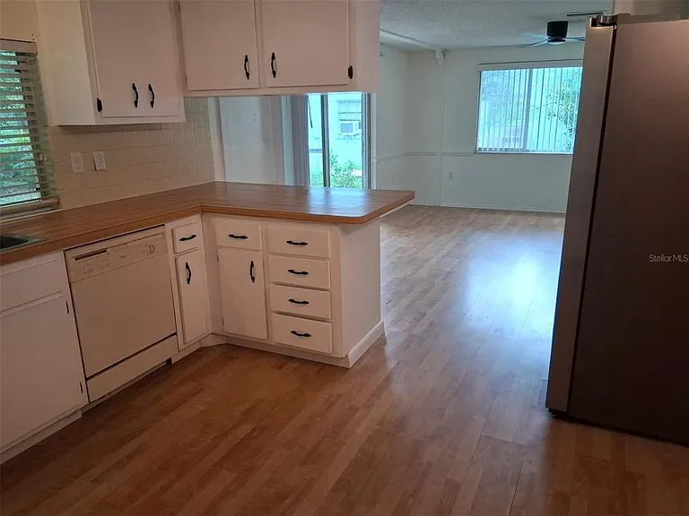 12406 Weatherstone Row — Photo 13