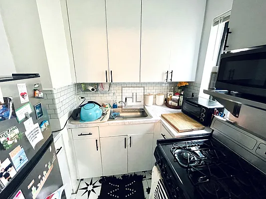 Rented by Highline Residential | media 5