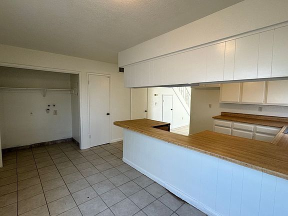 2nd image of 818 Wallace St APT 3