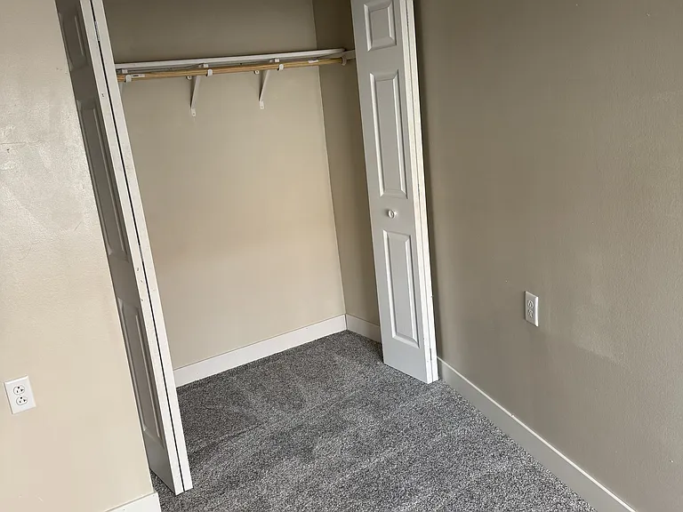 314 Randolph St E #103 — Photo 13
