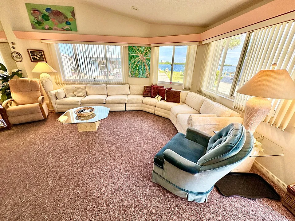 1344 Nettles Blvd #ID1537488P