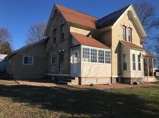 65 S East St, Kent City, MI 49330