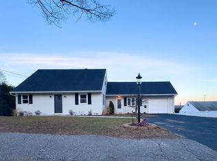 882 Bunker Hill Ave, Waterbury, CT 06708