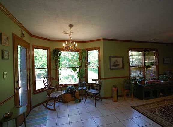 4th image of 1996 Bohemia Dr