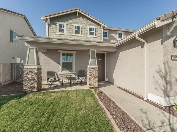 3883 Keats Ave, Clovis, CA 93619