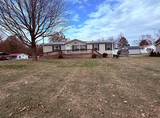 30 Blackburn Dr, Springville, TN 38256