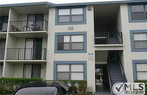 2nd image of 708 Executive Center Dr APT 29