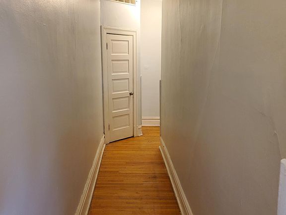4th image of 4228 Cleveland Ave #A