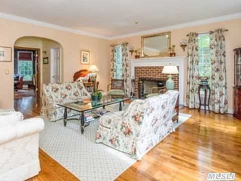 2nd image of 443 Dogwood Ln