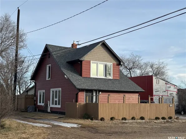711 Luten AVENUE, Radville, SK S0C 2G0