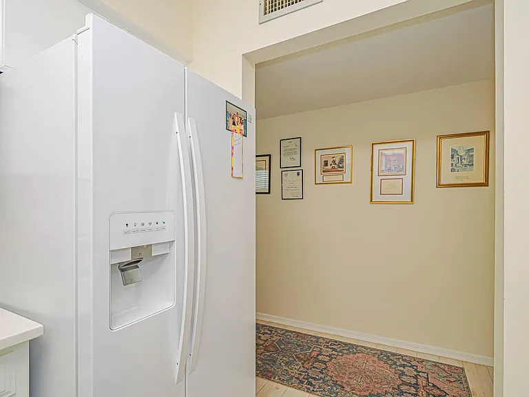 1441 Ocean Dr — Photo 12