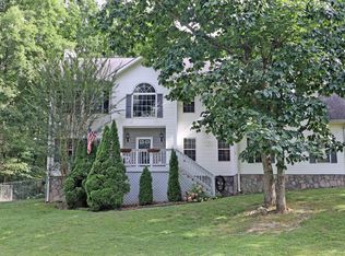 444 Palomino Dr, Dalton, GA 30720