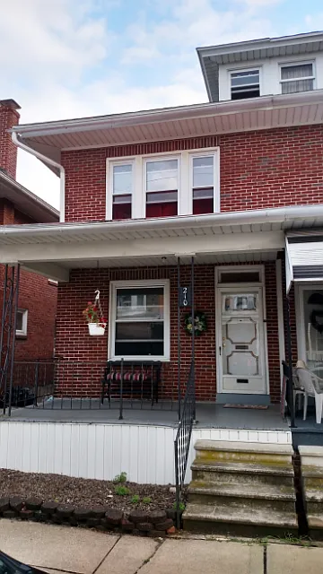 210 Bernhart Ave photo 1