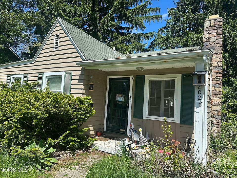 1st image of 2026 Newport Ave