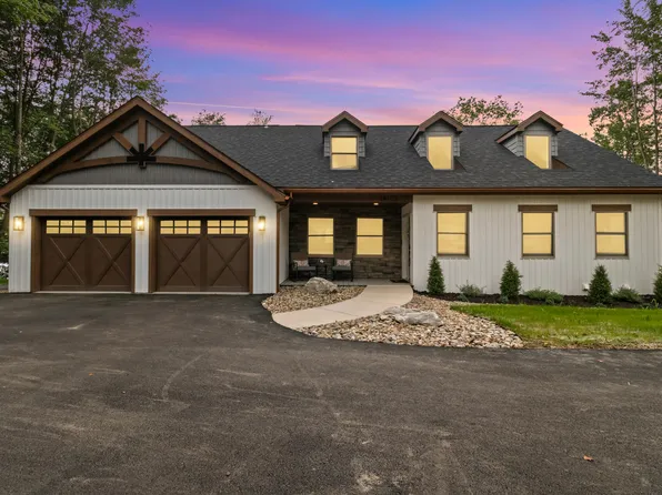 14173 Treasure Lake Rd, Du Bois, PA 15801