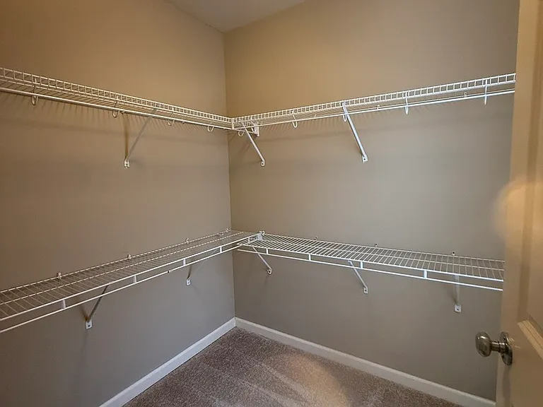 1112 Ekstam Dr #4 — Photo 17