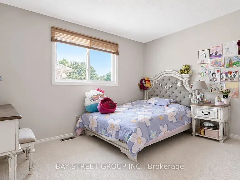 1469 Sprucewood Ter — Photo 14