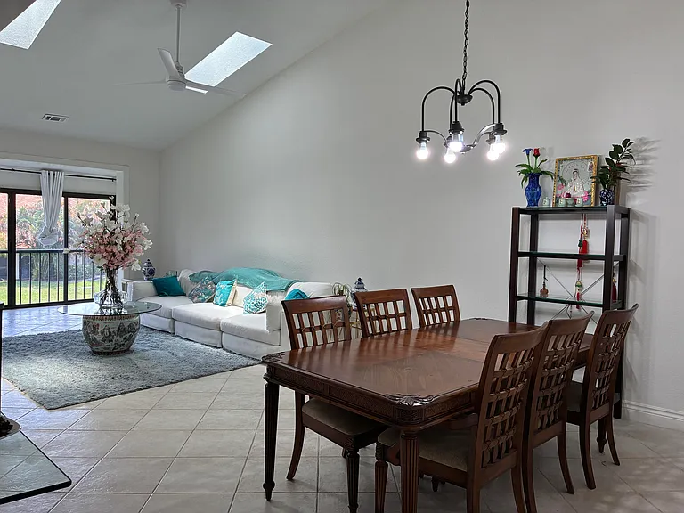 7895 La Mirada Dr — Photo 19