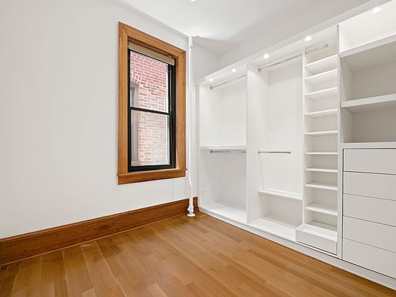 5th image of 223 W 21st St APT 5K
