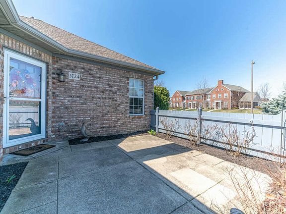 3rd image of 3724 Falls Circle Dr