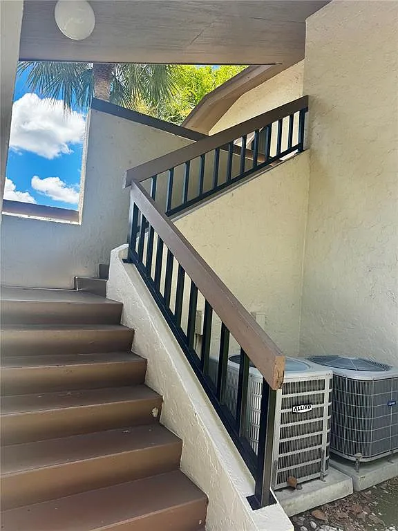 2 bed, 2.0 bath, 1145 sqft, $1,995 — Photo 2