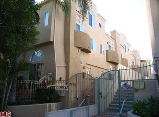 11122 Riverside Dr UNIT 102, North Hollywood, CA 91602