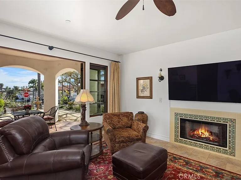 240 Avenida Rosa #B — Photo 10