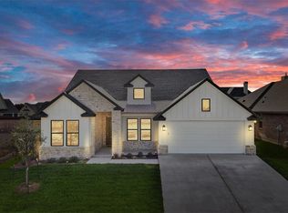 13010 Rainier Dr, Woodway, TX 76712