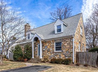 2763 Cameron Rd, Falls Church, VA 22042