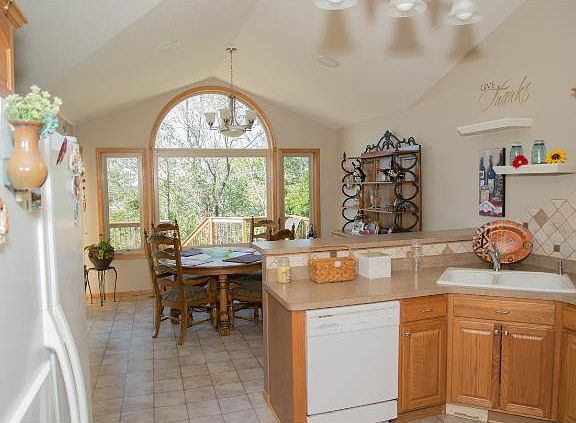 2nd image of 23841 Prairie Ct