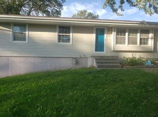 1404 E Clinton Ave, Indianola, IA 50125