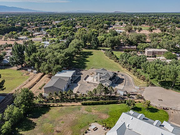 3rd image of 340 Garcia Ln