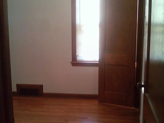 5th image of 1716 Dakota St