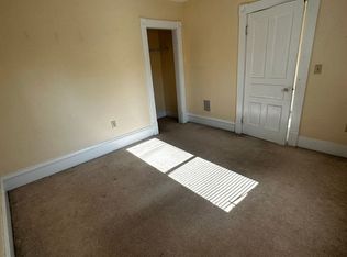 26 Park St, Burlington, VT 05401