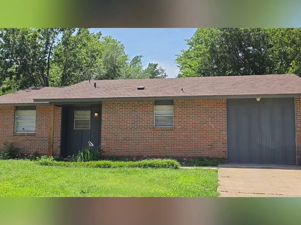 1209 McGregor Dr