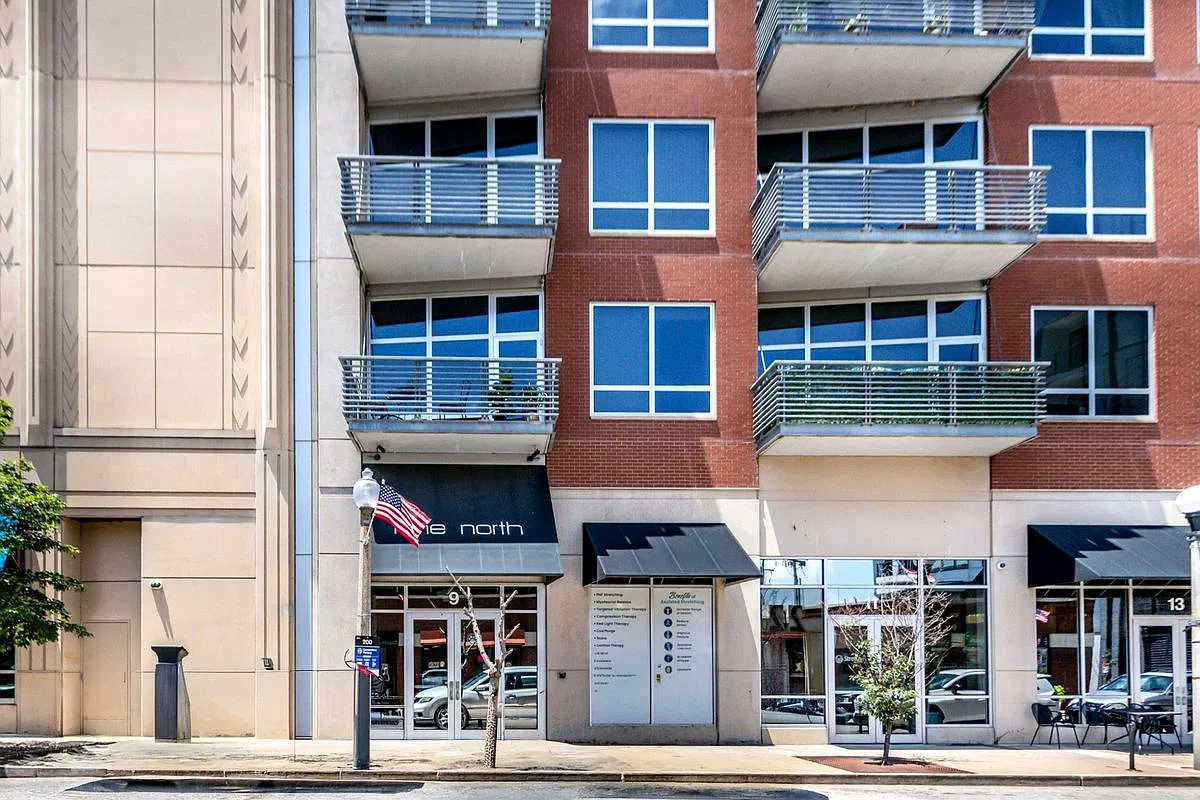 1 bed, 1.5 bath, 1036 sqft, $2,000 — Photo 1