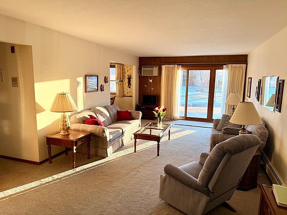 3rd image of 2700 Oxford St N APT 104