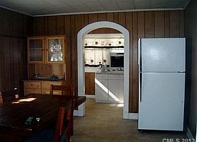 3rd image of 219 Posey St