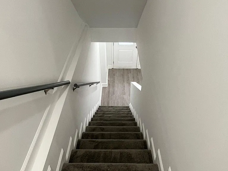 1002 E Cold Spring Ln — Photo 16