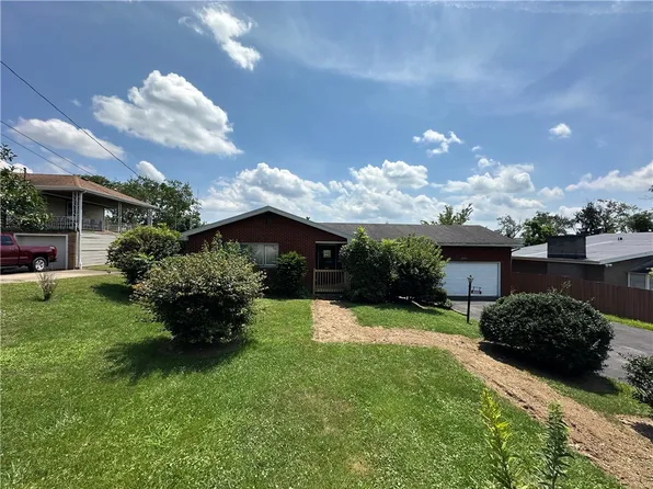 1020 Grove Street Ext, Greensburg, PA 15601