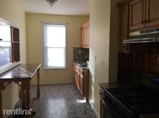 7124 67th Pl, Ridgewood, NY 11385