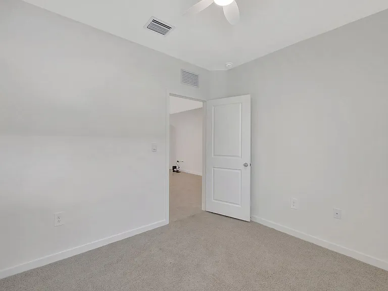 441 NE 1st Dr — Photo 19
