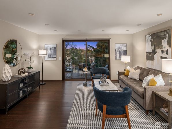 5220 21st Avenue NE #2, Seattle, WA 98105